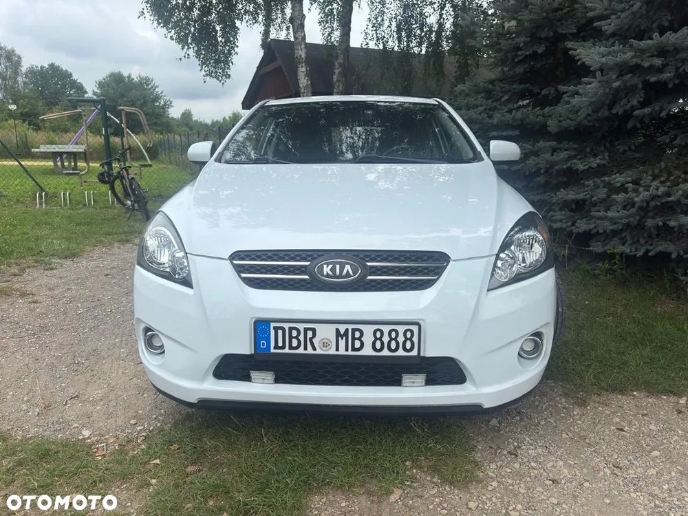 Kia ProCeed - 14