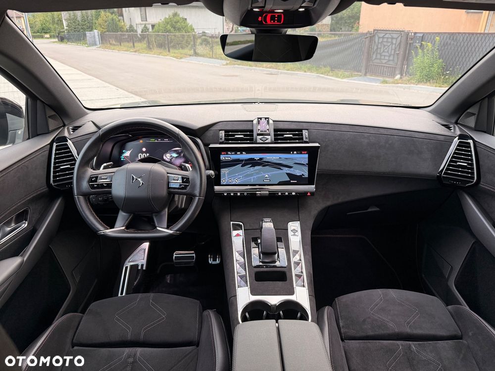 DS Automobiles DS 7 1.6 E-Tense Performance Line + - 23