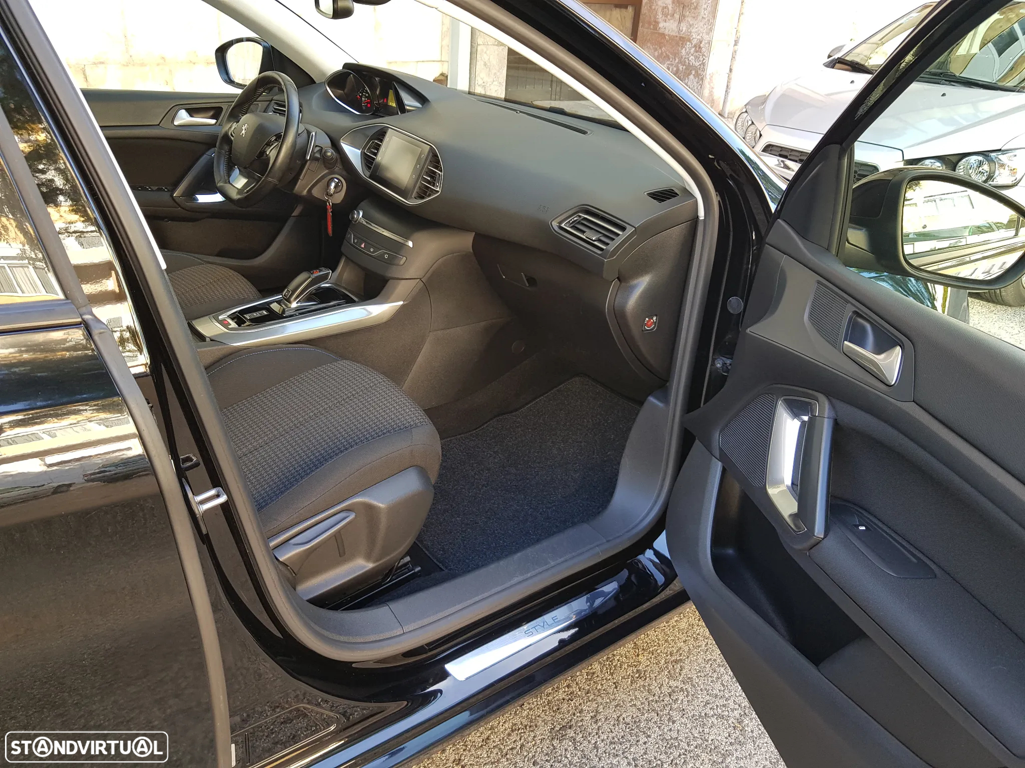 Peugeot 308 SW 1.5 BlueHDi Style EAT8 - 34