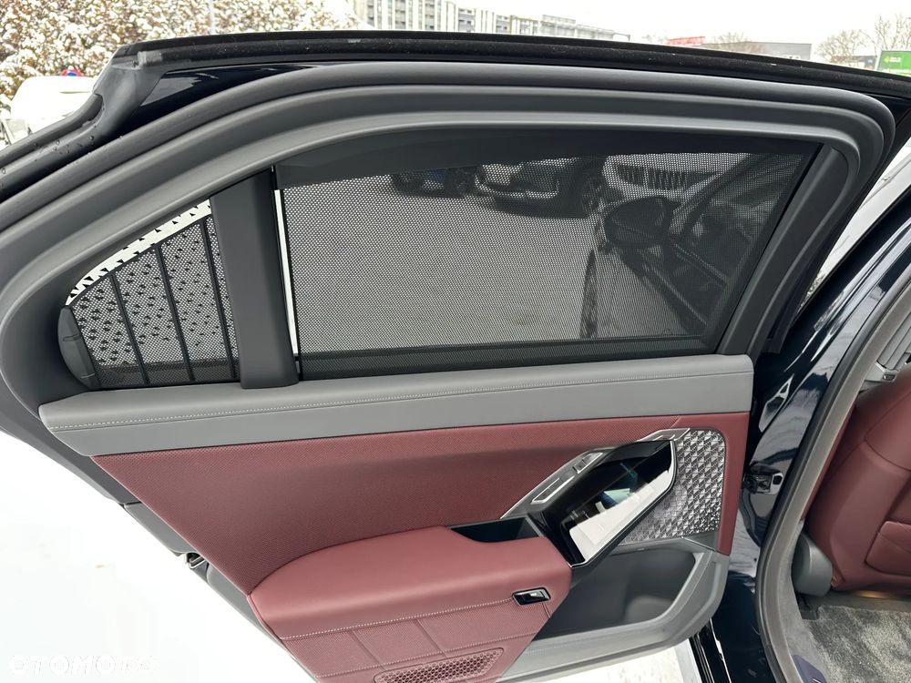 BMW Seria 7 M760e PHEV xDrive sport - 21