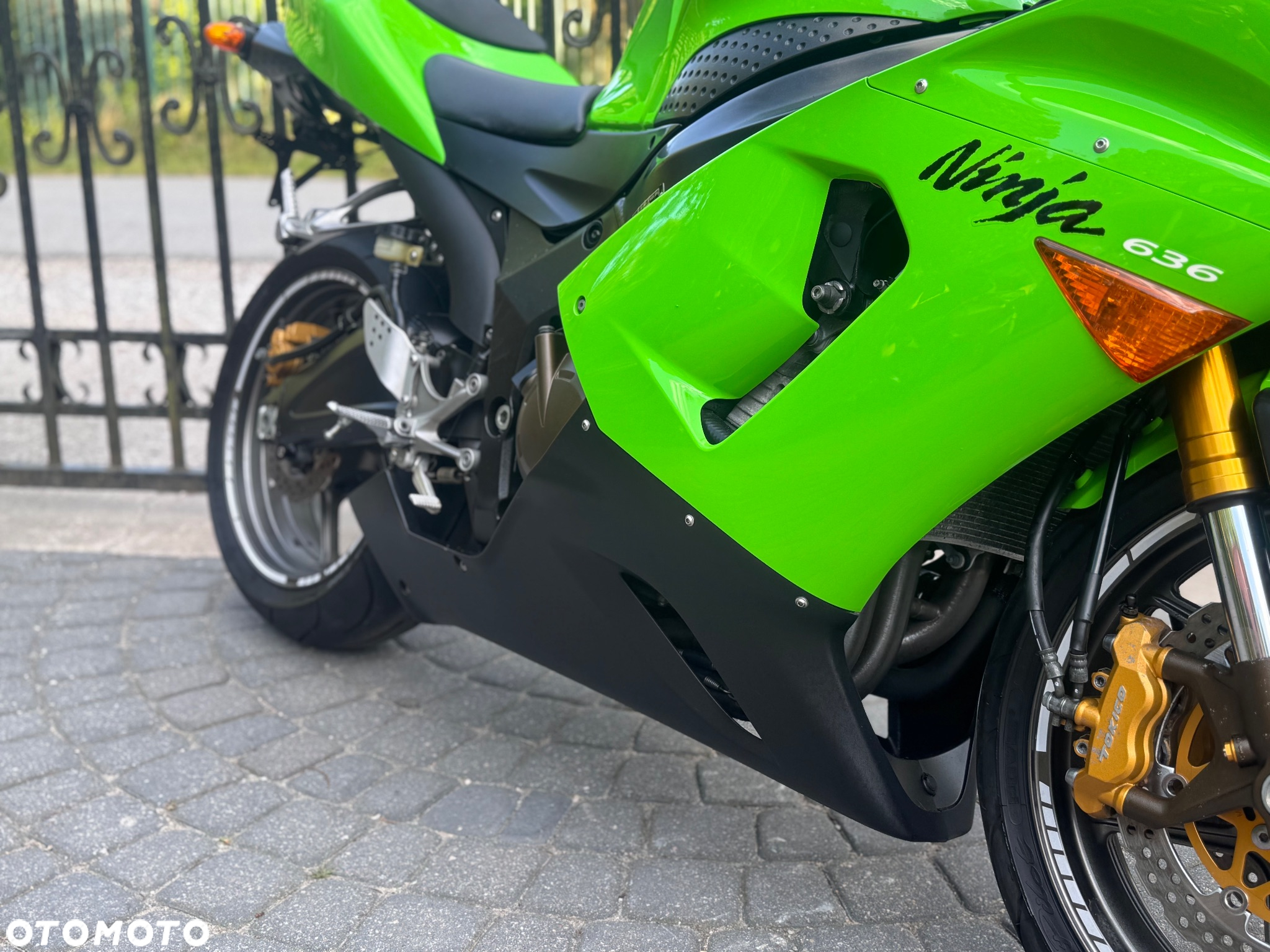 Kawasaki ZX - 12