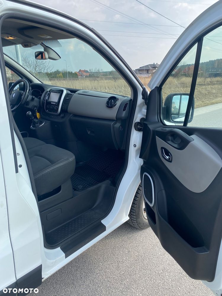 Renault Trafic - 18