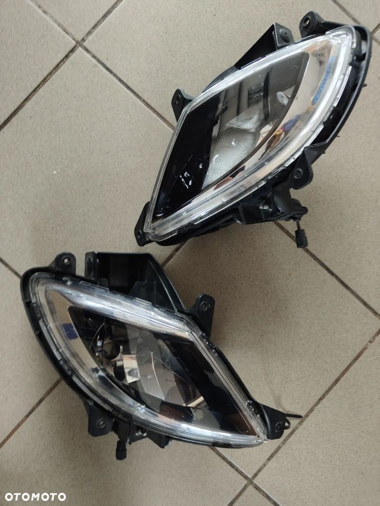 Hyundai IX20 halogen lewy prawy