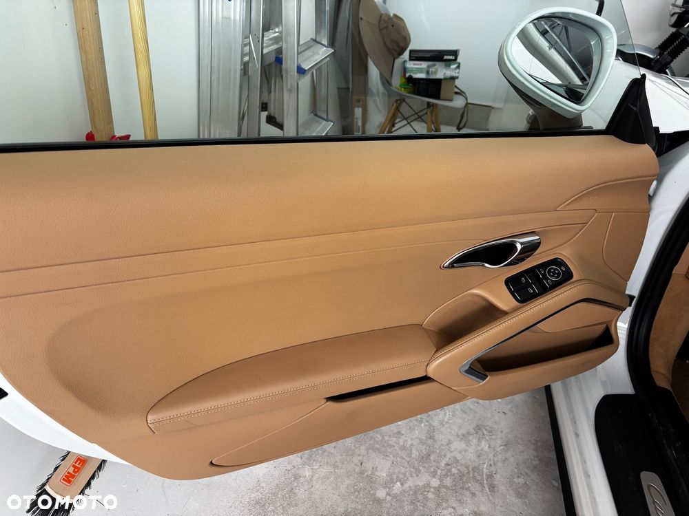 Porsche 911 Carrera 4 PDK - 5