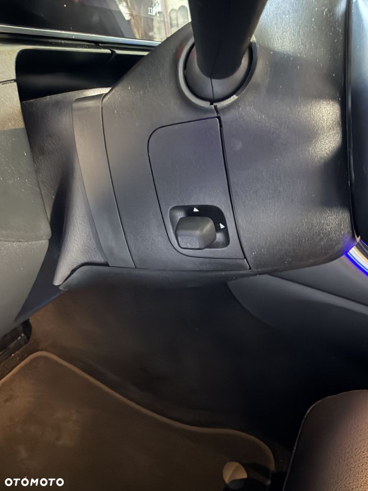 Mercedes-Benz Klasa C 300 4Matic 9G-TRONIC AMG Line - 20