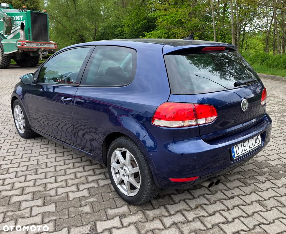 Volkswagen Golf - 5