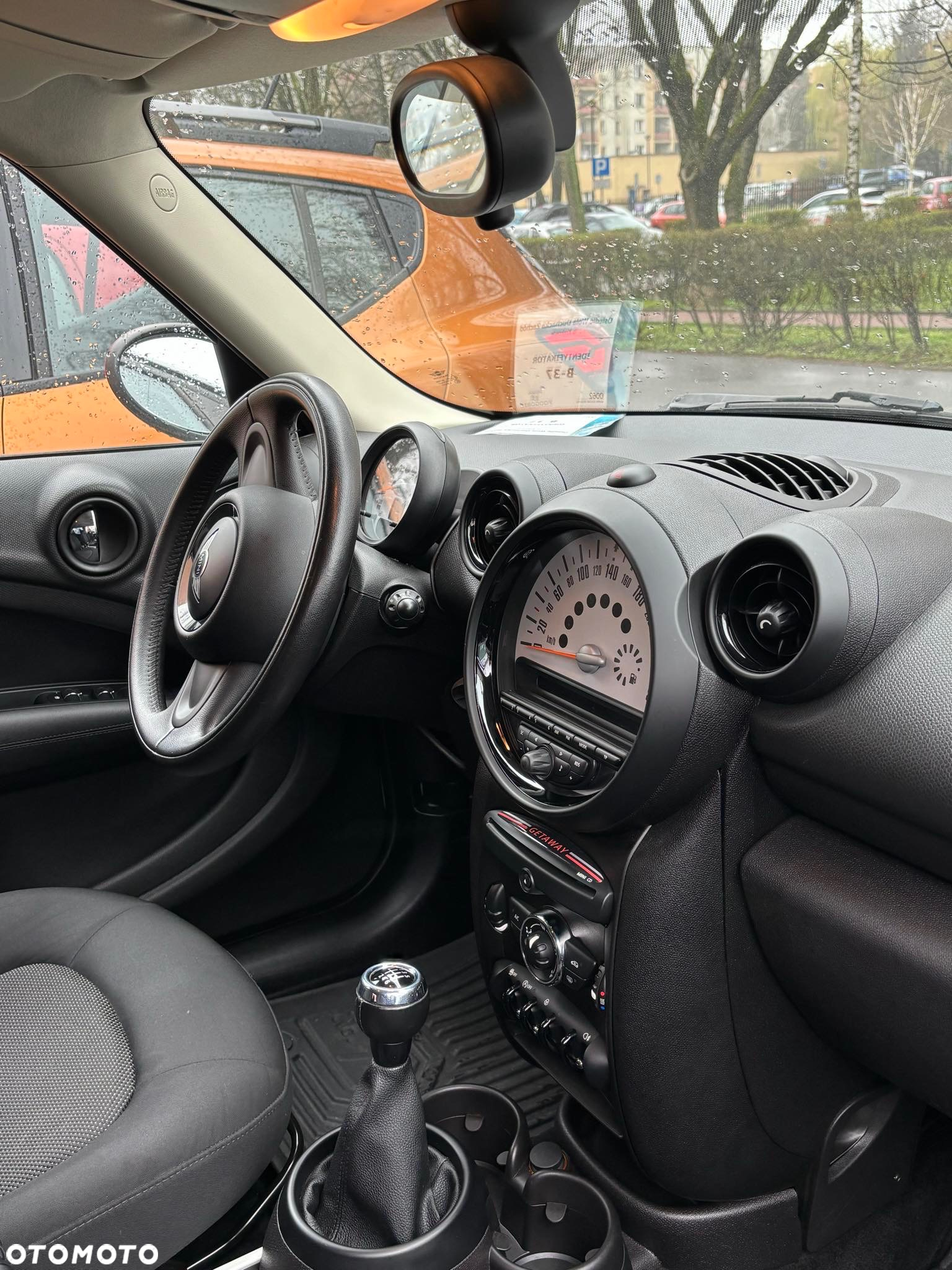 MINI Countryman One - 8
