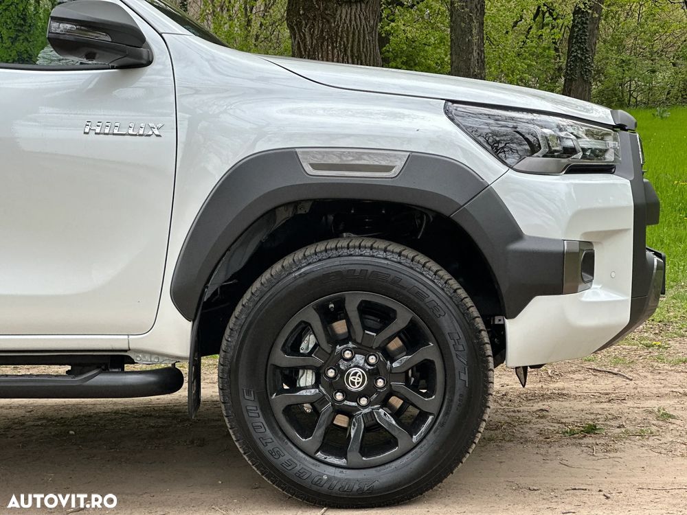 Toyota Hilux 2.8D 204CP 4x4 Double Cab AT MHEV Invincible Color Edition (3E5) - 10