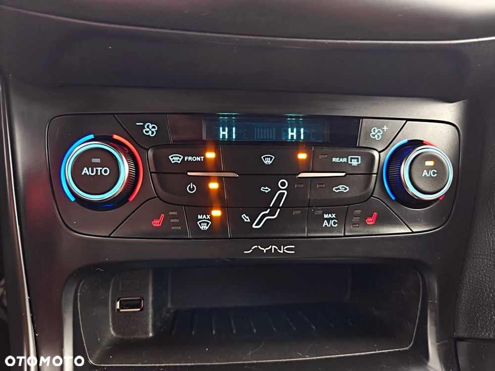 Ford Focus 2.0 TDCi ST - 22