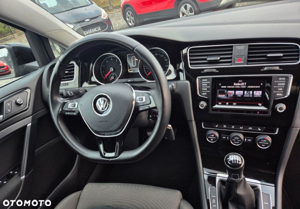 Volkswagen Golf - 15