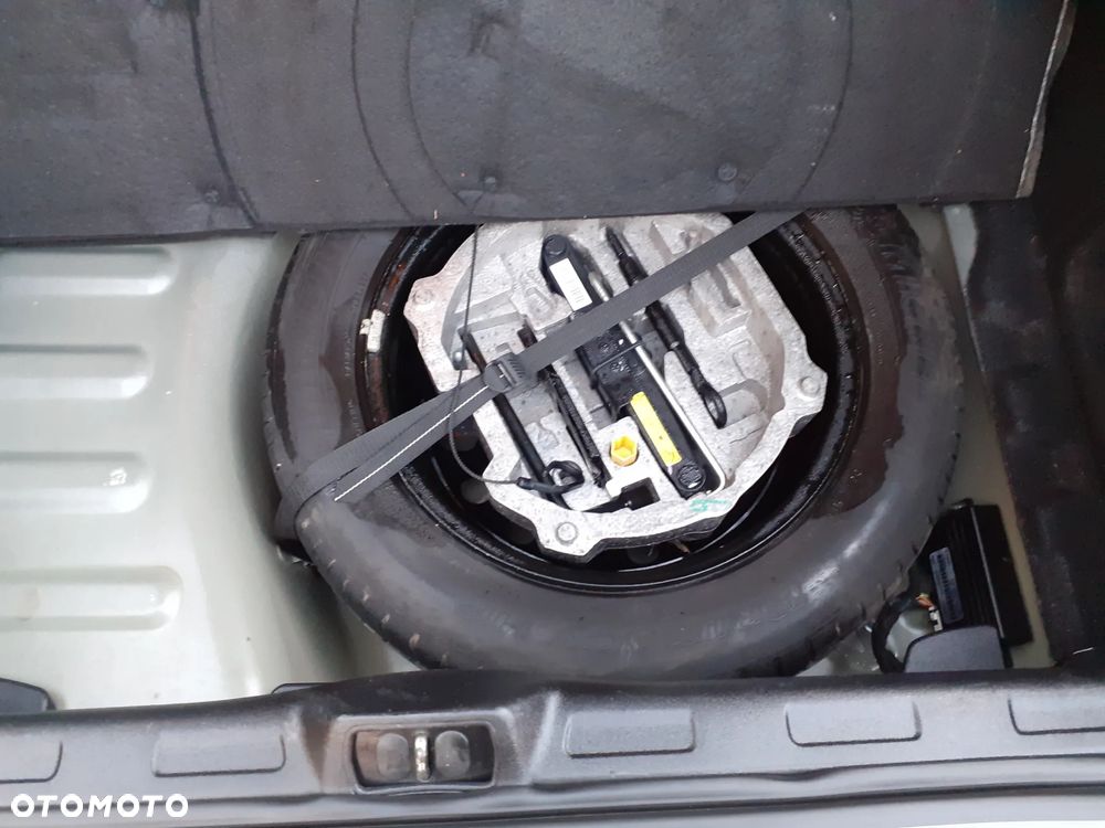 Citroën C5 2.0 HDi Exclusive Equilibre Navi - 16