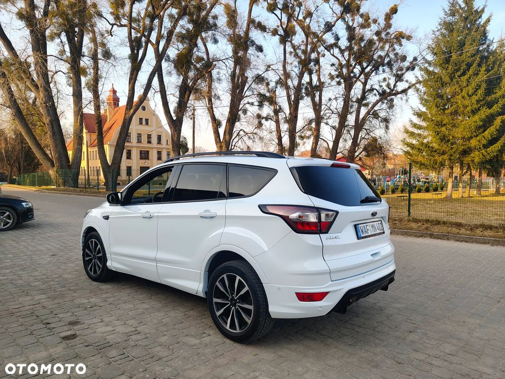 Ford Kuga 1.5 EcoBoost 2x4 ST-Line - 3