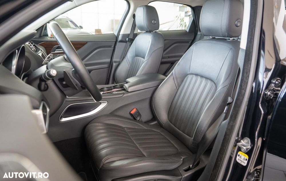 Jaguar F-Pace 20d Aut. Portfolio - 14