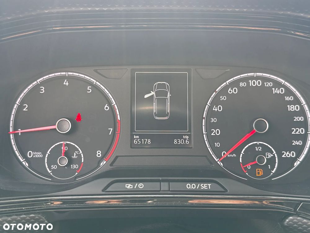 Volkswagen T-Cross - 10
