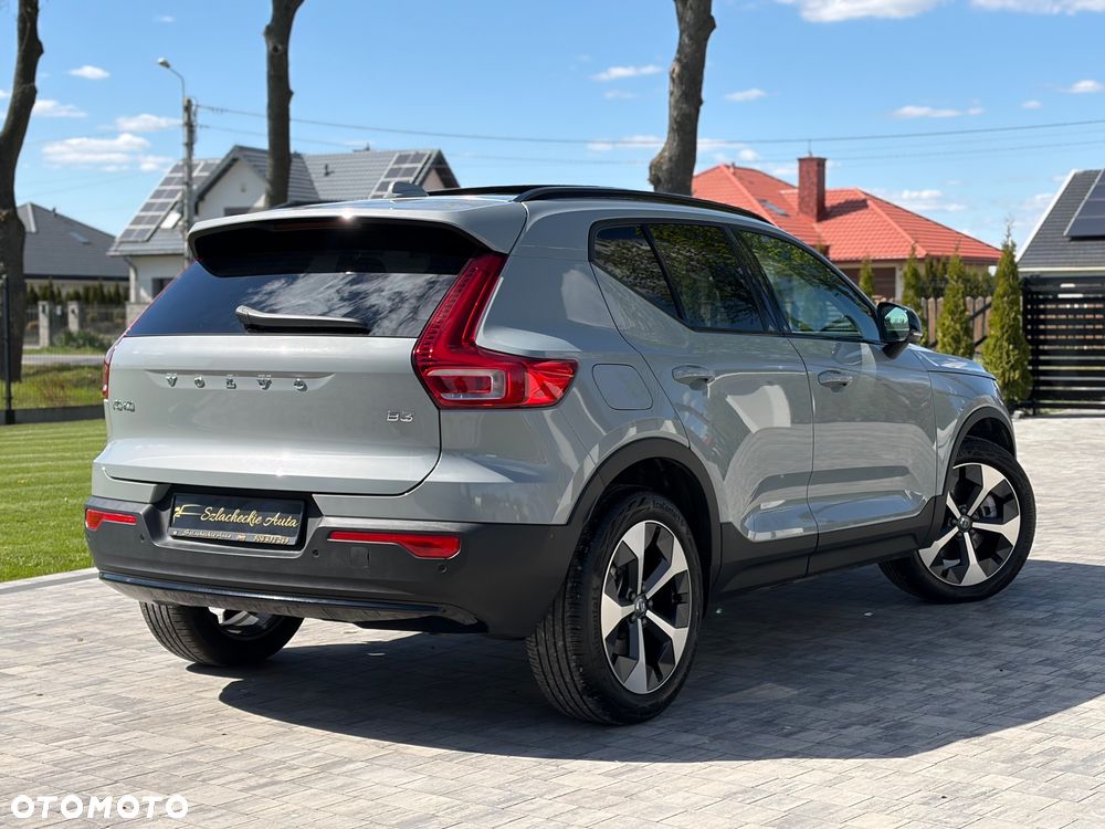 Volvo XC 40 B3 B DKG Plus Dark - 2
