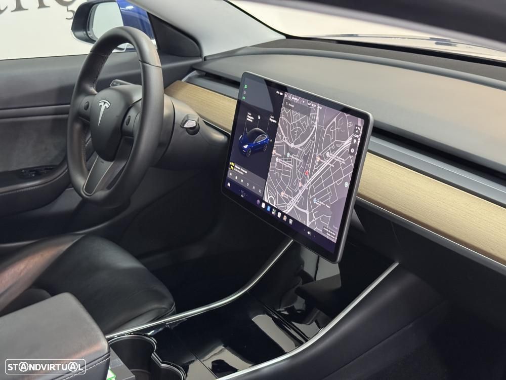 Tesla Model 3 Long-Range Dual Motor AWD - 35