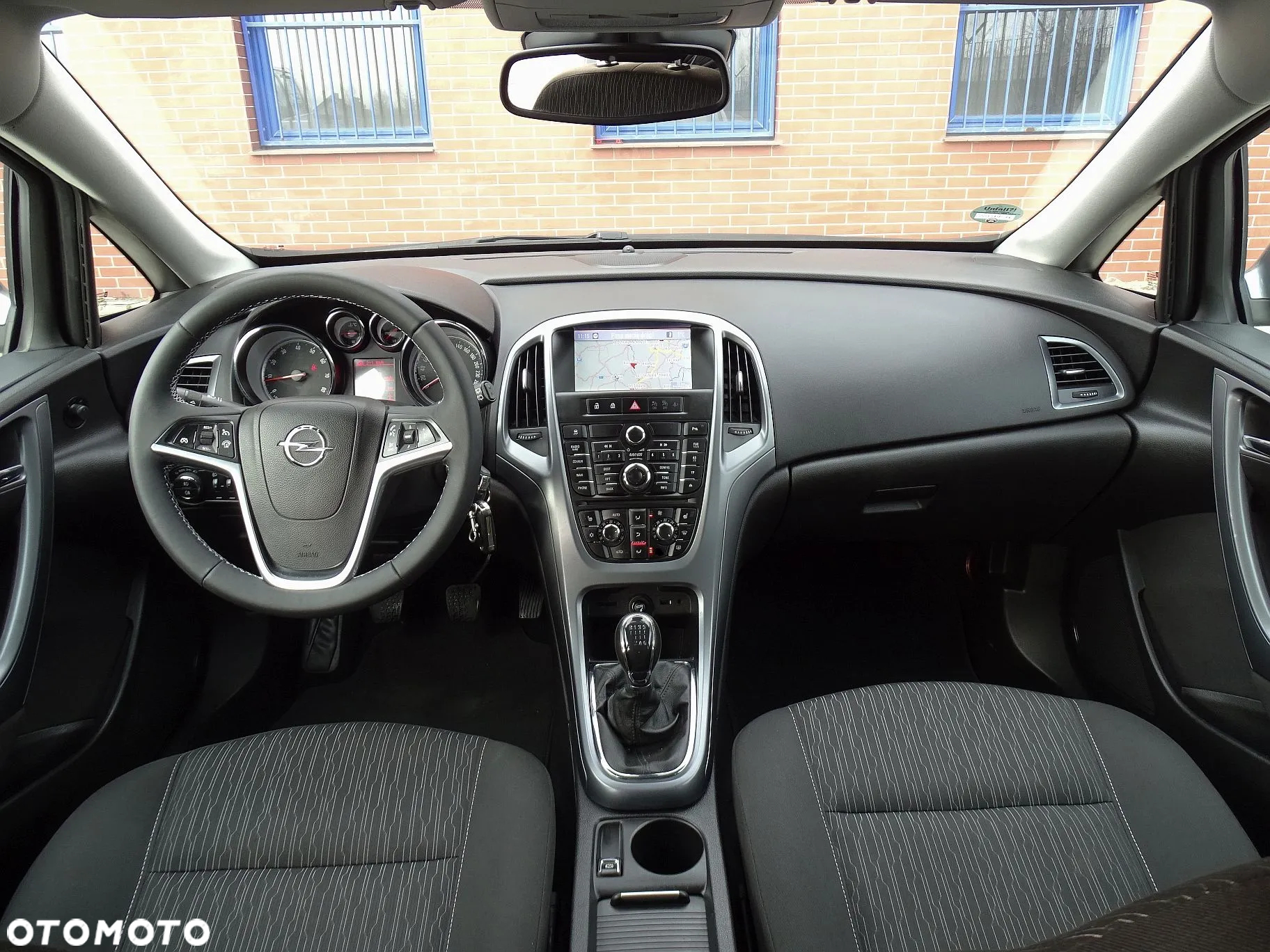 Opel Astra IV 1.4 T Cosmo - 8