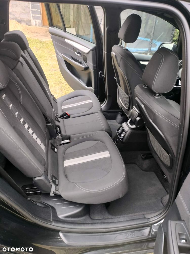 BMW Seria 2 218d Sport - 10