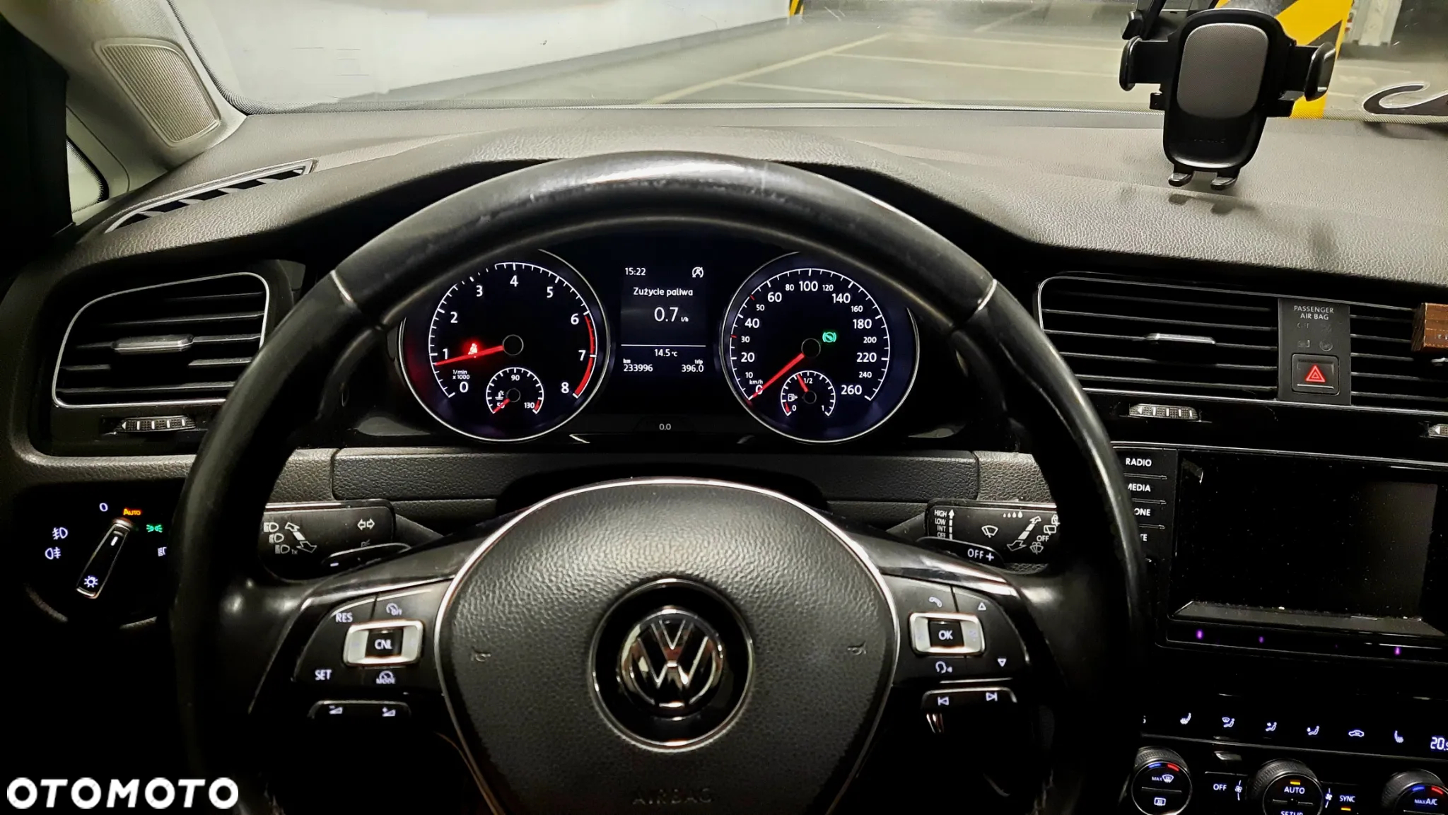 Volkswagen Golf VII 1.4 TSI BMT Highline DSG - 9