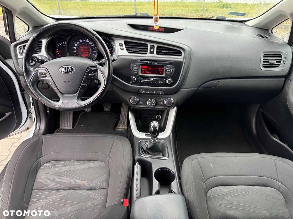 Kia Ceed 1.6 GDI Business Line - 15