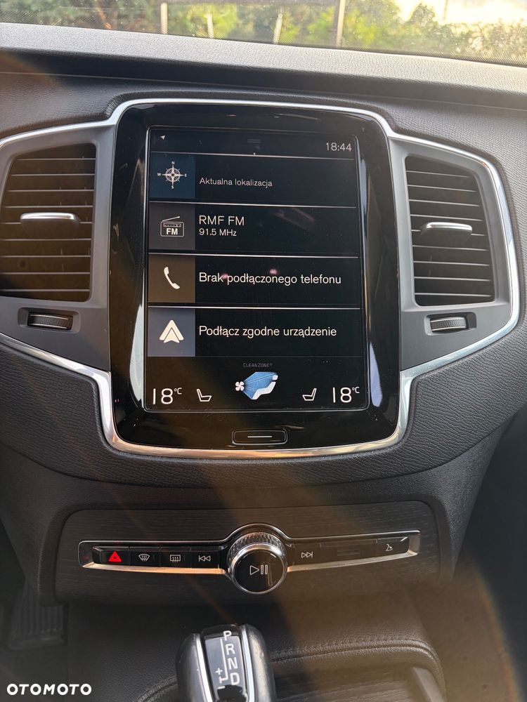 Volvo XC 90 T5 AWD Momentum 7os - 23