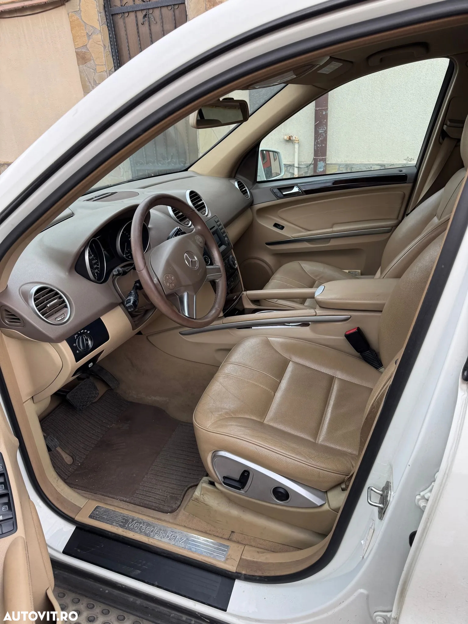 Mercedes-Benz ML 300 CDI BlueEfficiency Aut - 8