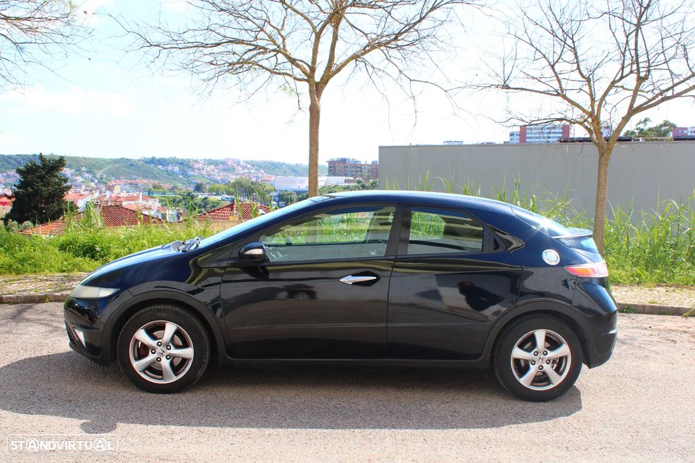 Honda Civic 1.4 Sport i-Shift - 3