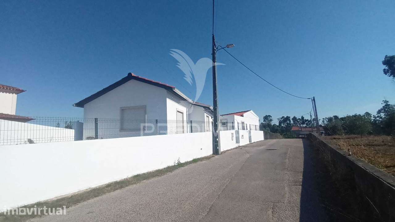Moradia remodelada no coração da Chainça - Grande imagem: 2/14