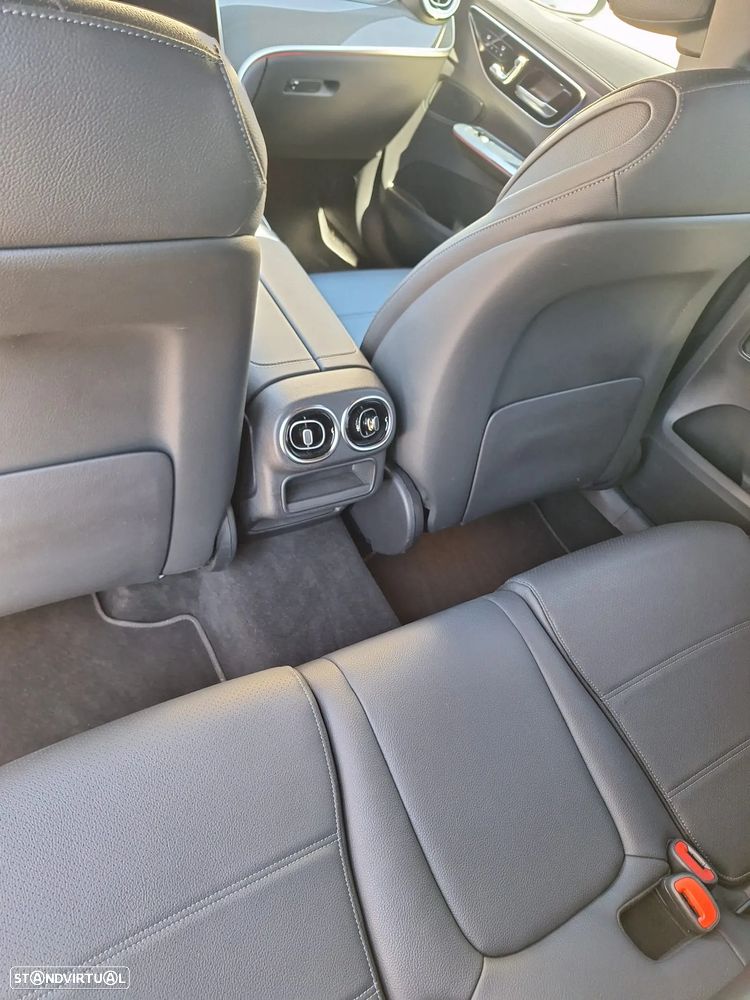 Mercedes-Benz GLC 300 e 4Matic 9G-TRONIC AMG Line Advanced - 11