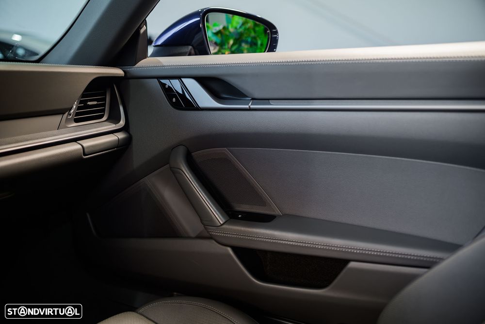 Porsche 911 (992) Carrera PDK - 29