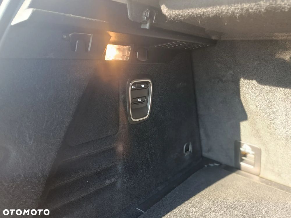 Renault Scenic 1.5 dCi Energy Bose EDC EU6 - 14