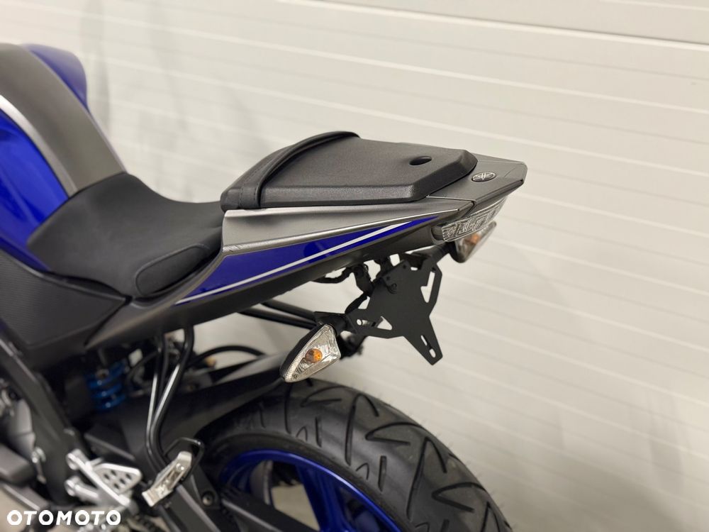 Yamaha YZF - 33