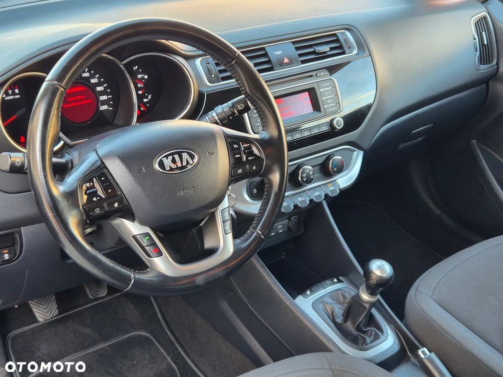 Kia Rio 1.2 Dream Team Edition - 5
