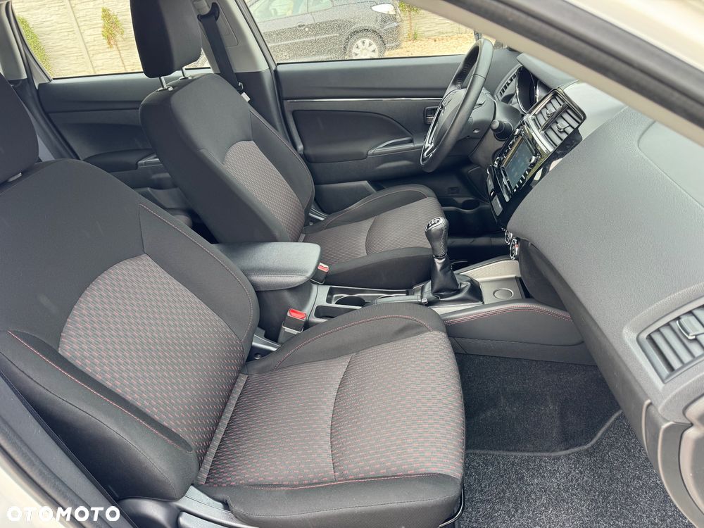 Mitsubishi ASX 1.6 ClearTec 2WD Edition+ - 33