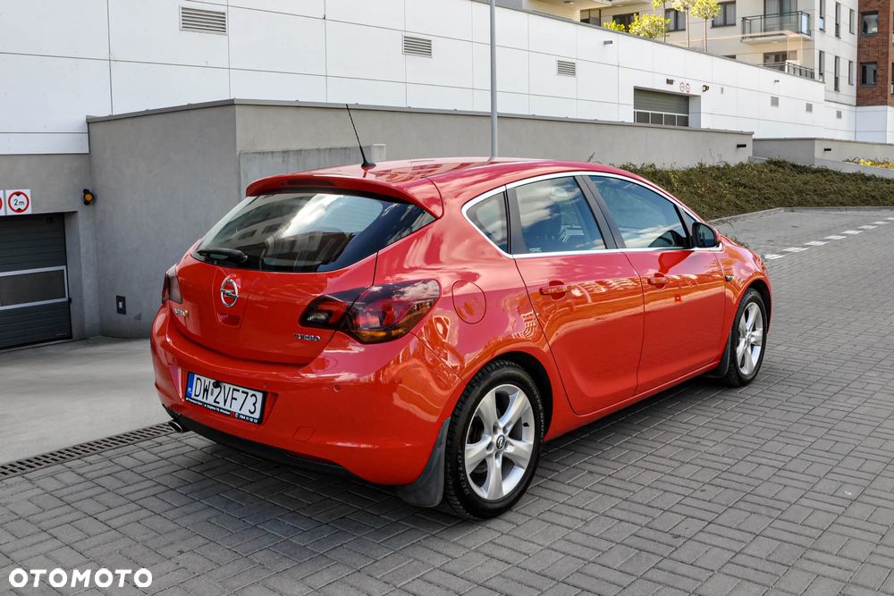 Opel Astra - 4