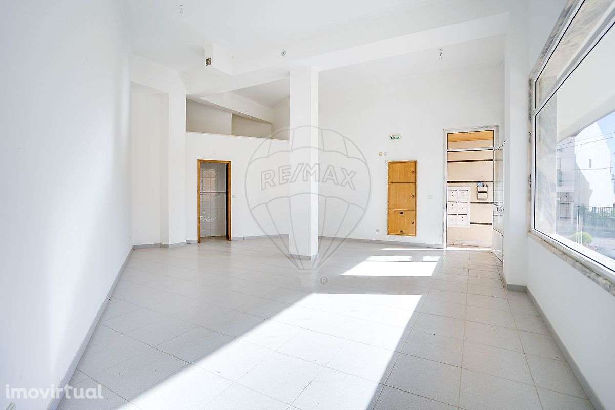 Loja  para arrendamento - Grande imagem: 3/13