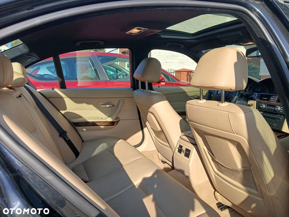 BMW Seria 3 325d - 13