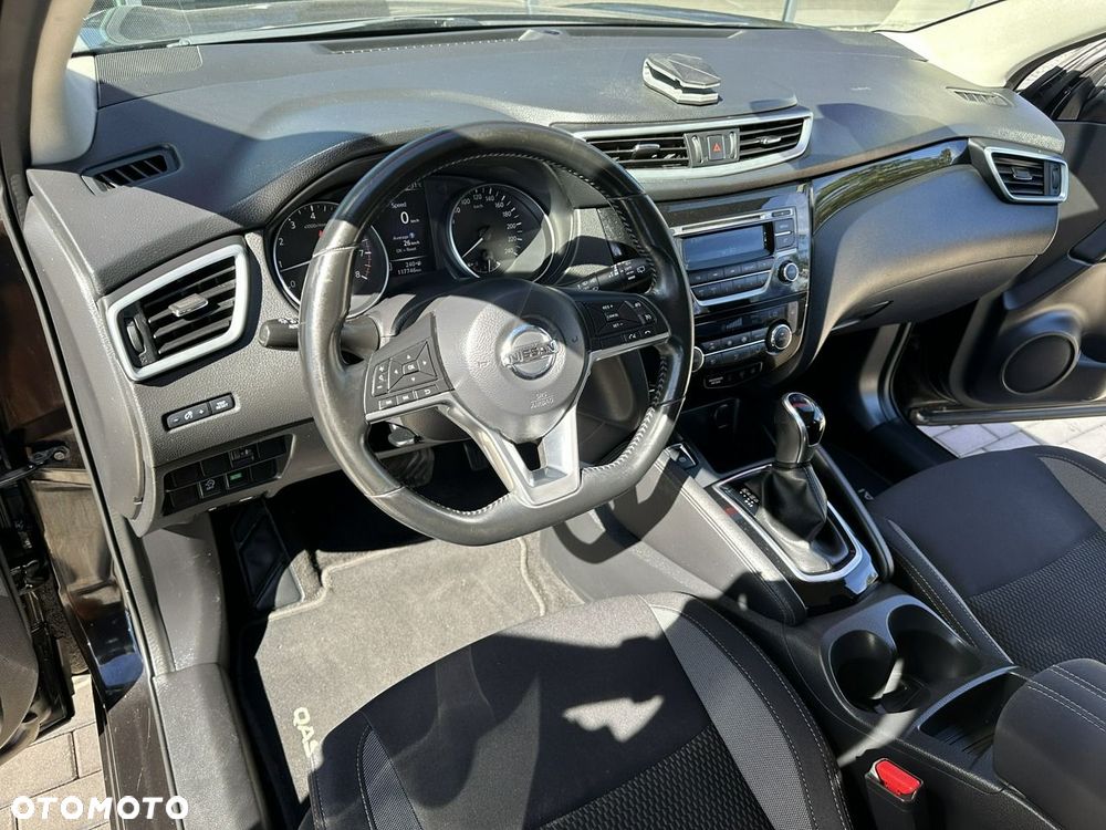 Nissan Qashqai 1.2 DIG-T N-Connecta Xtronic - 10