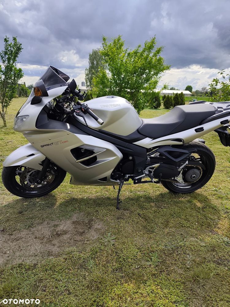 Triumph Sprint - 10