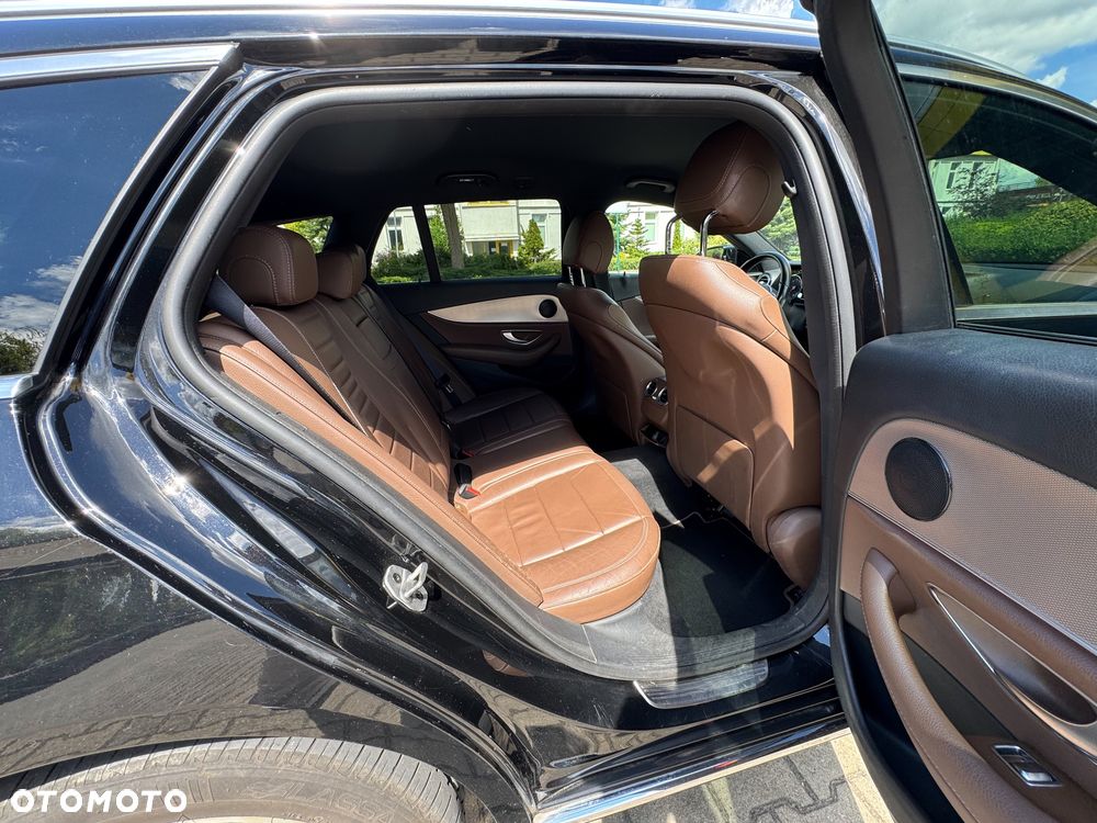 Mercedes-Benz Klasa E 220 d 4-Matic Avantgarde - 8