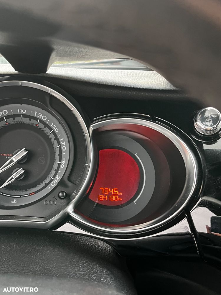 Citroën DS3 VTi 120 SoChic - 9