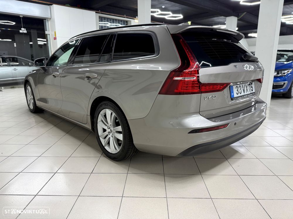 Volvo V60 2.0 D3 Momentum Core Geartronic - 8