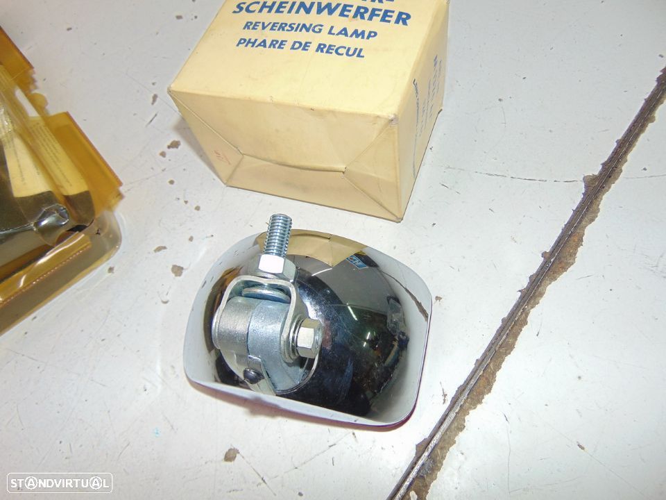 Antigos e clássicos jipes faróis de nevoeiro - 10