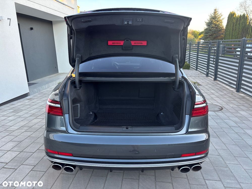 Audi S8 TFSI mHEV Quattro Tiptr - 40