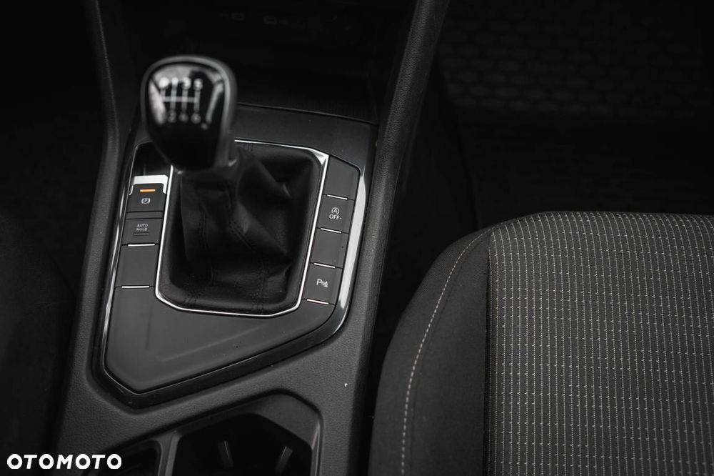 Volkswagen Tiguan - 20