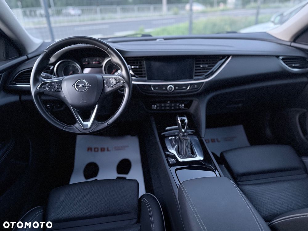 Opel Insignia - 20