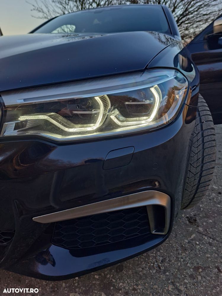 BMW Seria 5 550i xDrive - 2