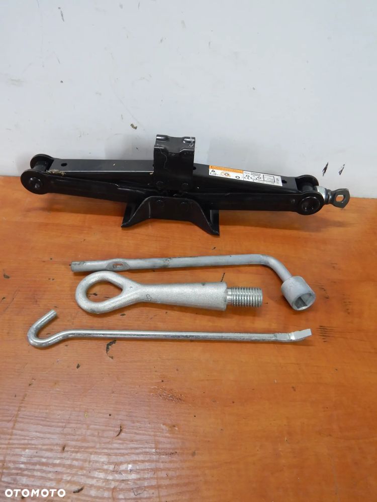 Lewarek podnośnik ucho klucz wkład  Mitsubishi ASX I 10-18 Łuków części - 4