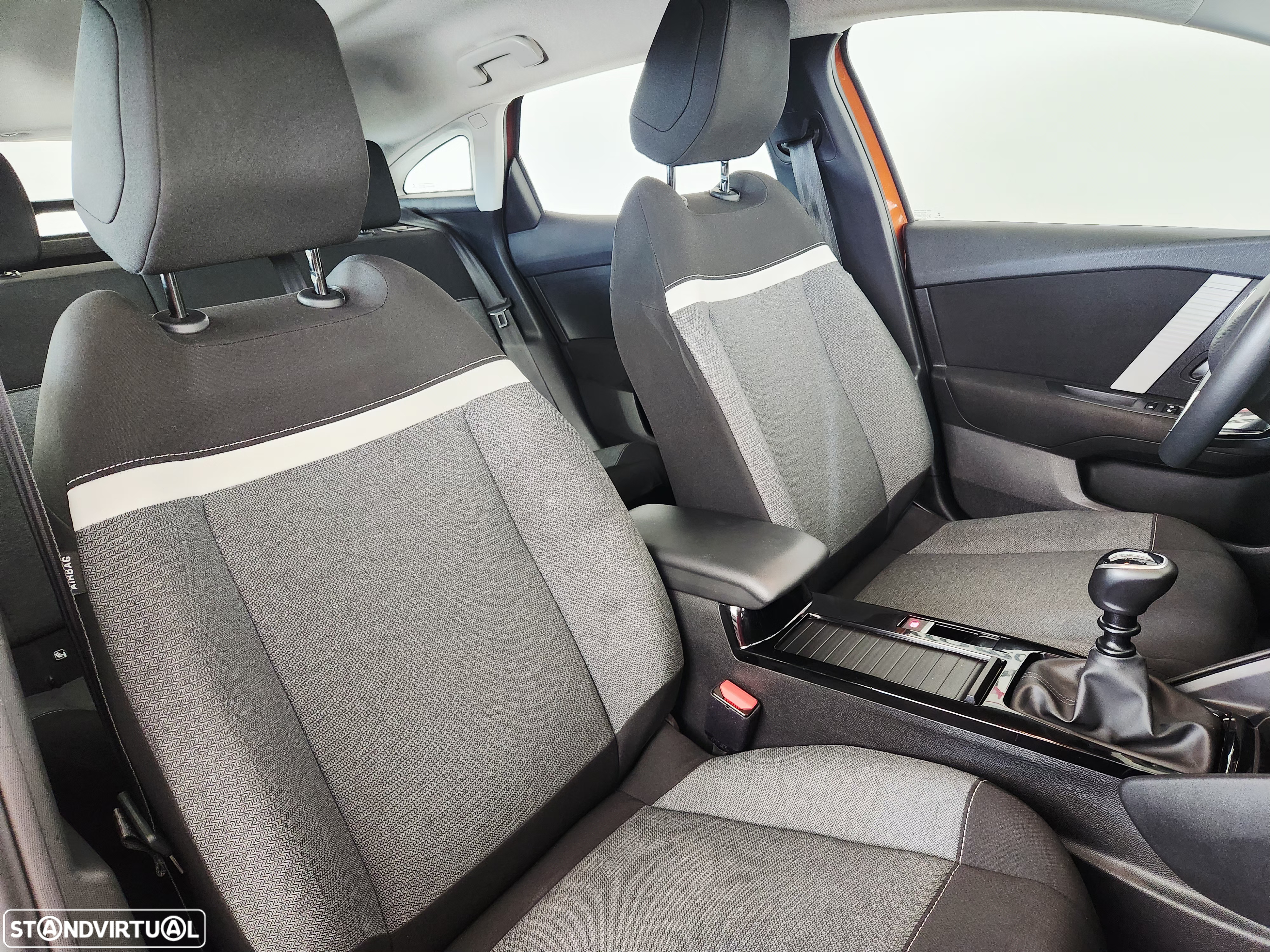Citroën C4 1.2 PureTech Feel Pack - 38
