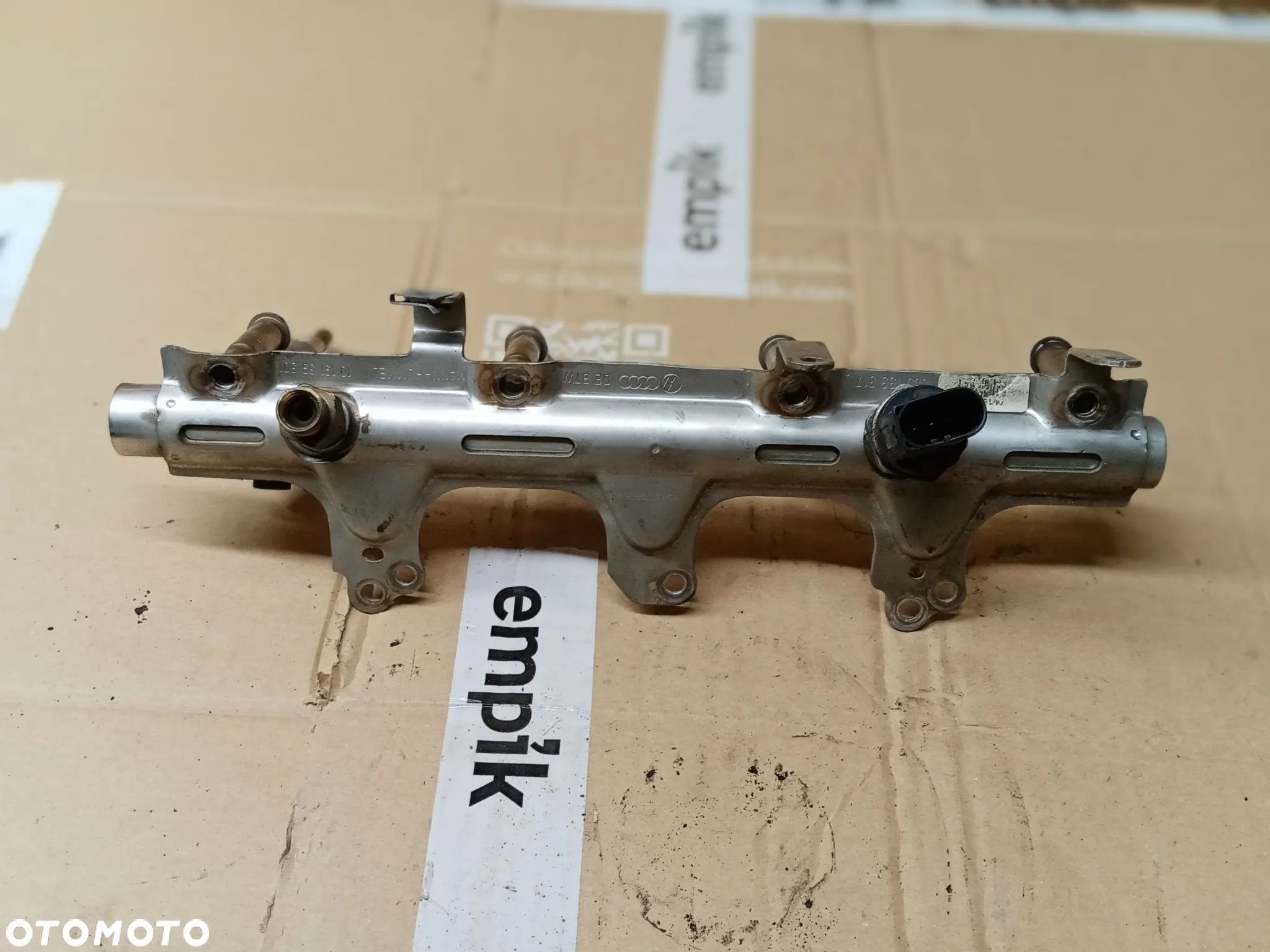 Listwa wtryskowa czujnik Audi A4 B8 A5 06J133317J 06J906051B - 1